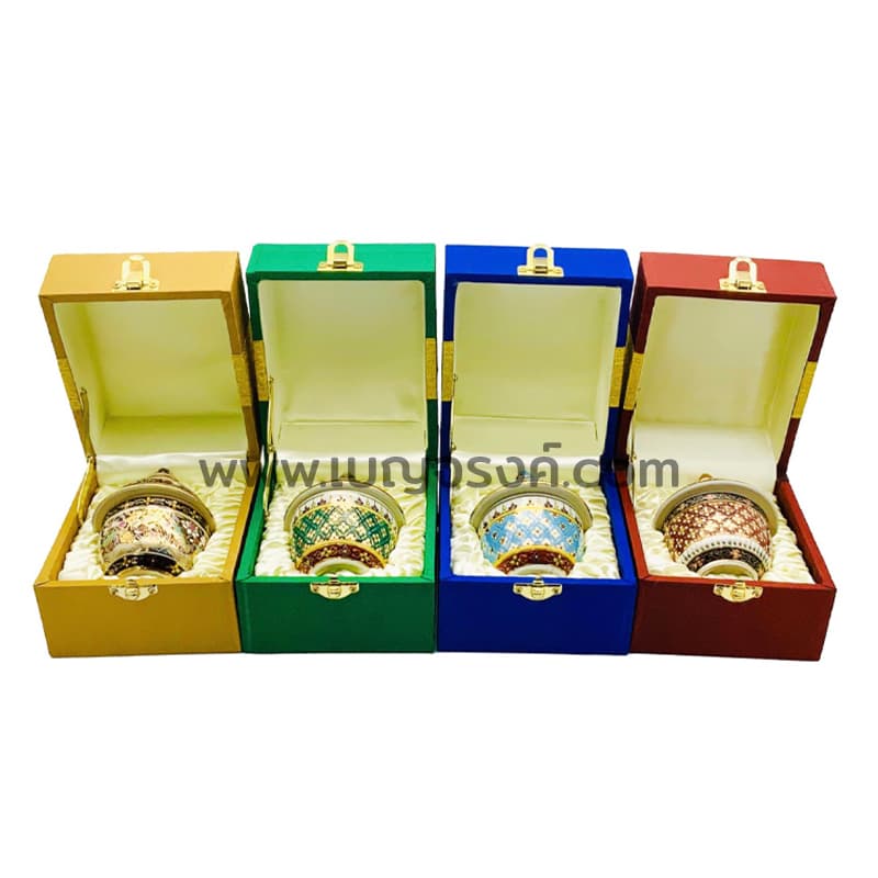 โถเบญจรงค์ ใส่กล่อง