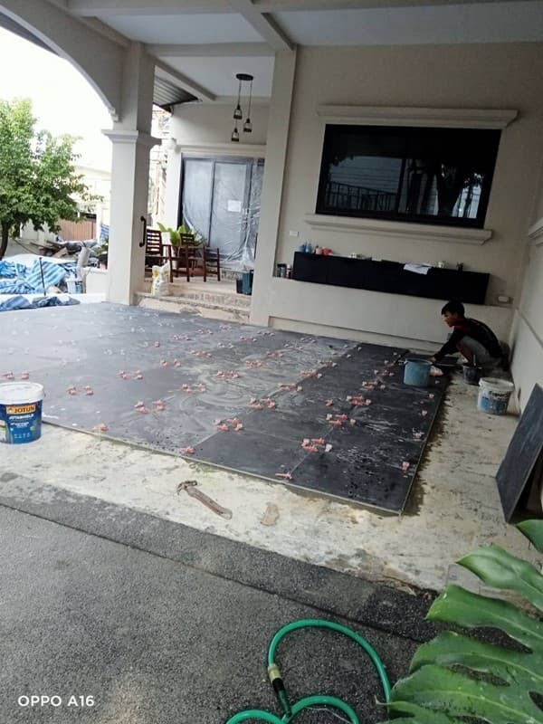 รับเหมาปูกระเบื้อง